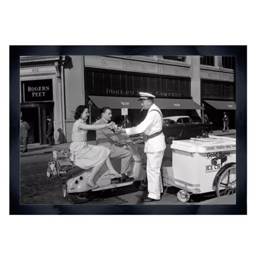 Paar kauft Eis 80x60x3cm